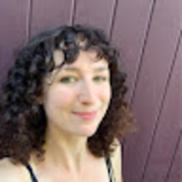 Meet your Posher, Lydia - Picture 1 of 1